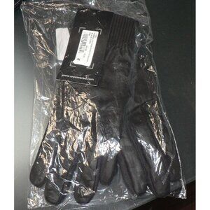 UR Women's Ribbed Leather Stretch Gloves in Black Camo Small/Medium (6-7) $70